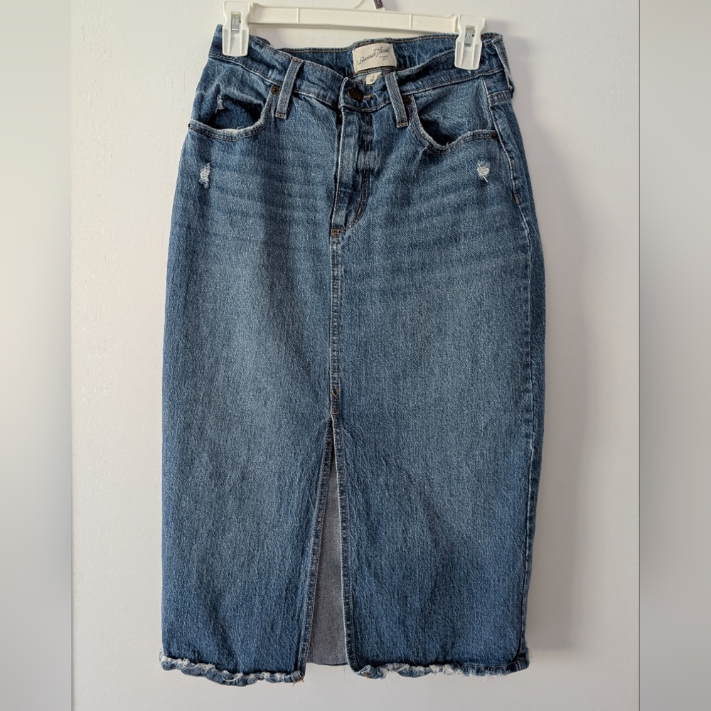 Universal Thread Denim Midi Skirt Size 6 - Picture 2 of 4
